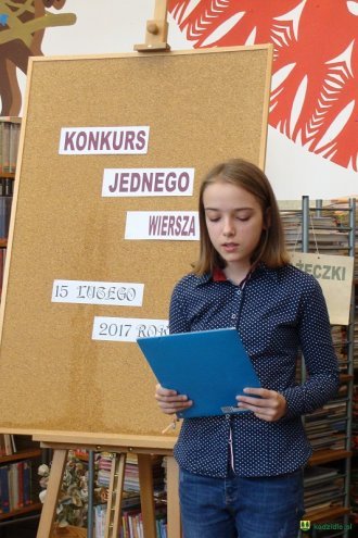 „Konkurs jednego wiersza” w kadzidlańskiej bibliotece [ZDJĘCIA] - zdjęcie #17 - eOstroleka.pl