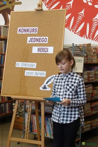 „Konkurs jednego wiersza” w kadzidlańskiej bibliotece [ZDJĘCIA] - zdjęcie #16 - eOstroleka.pl
