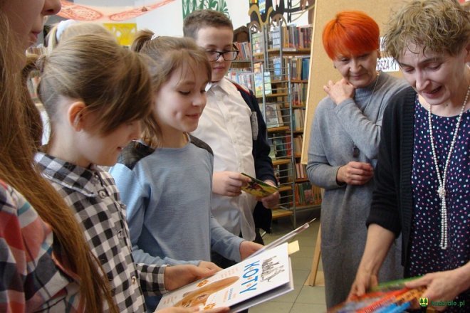 „Konkurs jednego wiersza” w kadzidlańskiej bibliotece [ZDJĘCIA] - zdjęcie #6 - eOstroleka.pl