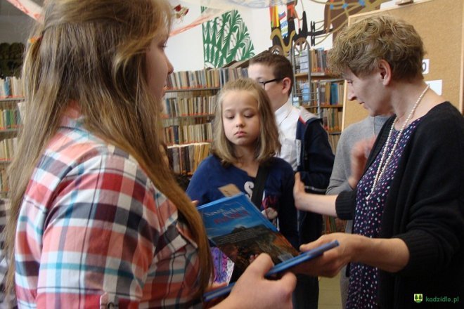 „Konkurs jednego wiersza” w kadzidlańskiej bibliotece [ZDJĘCIA] - zdjęcie #4 - eOstroleka.pl